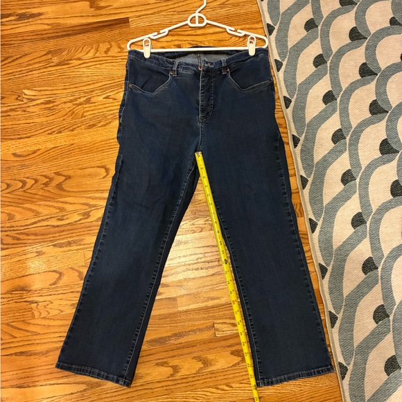 Universal Standard Blue Women Jeans - 24 inch inseam. VGUC - Picture 6 of 7
